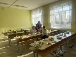 Работа комиссии по родительскому контролю за организацией питания обучающихся в МКОУ Квашнинская СОШ 26.03.2026